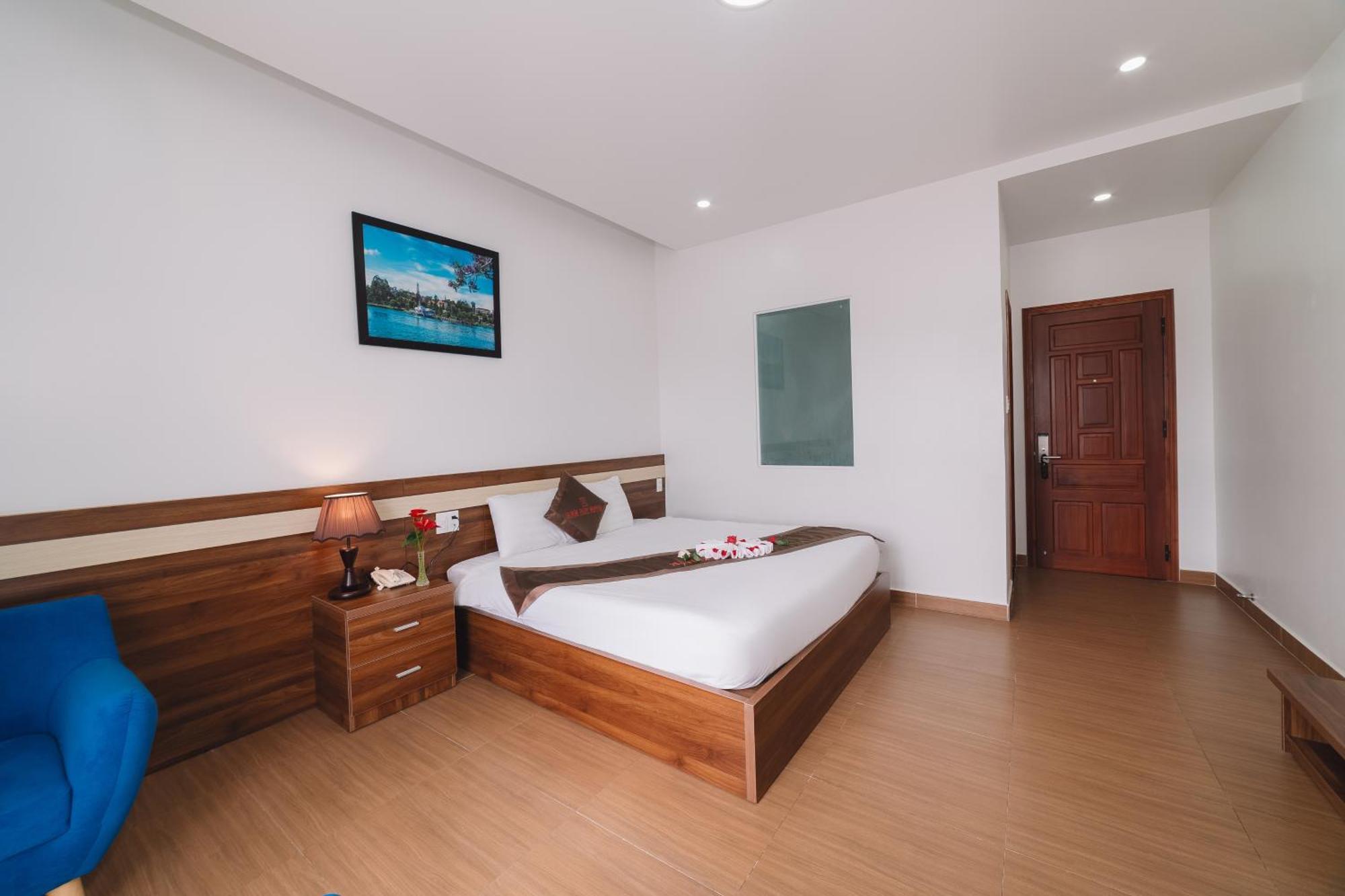 Anh Duc Hotel Da Lat City Exterior photo