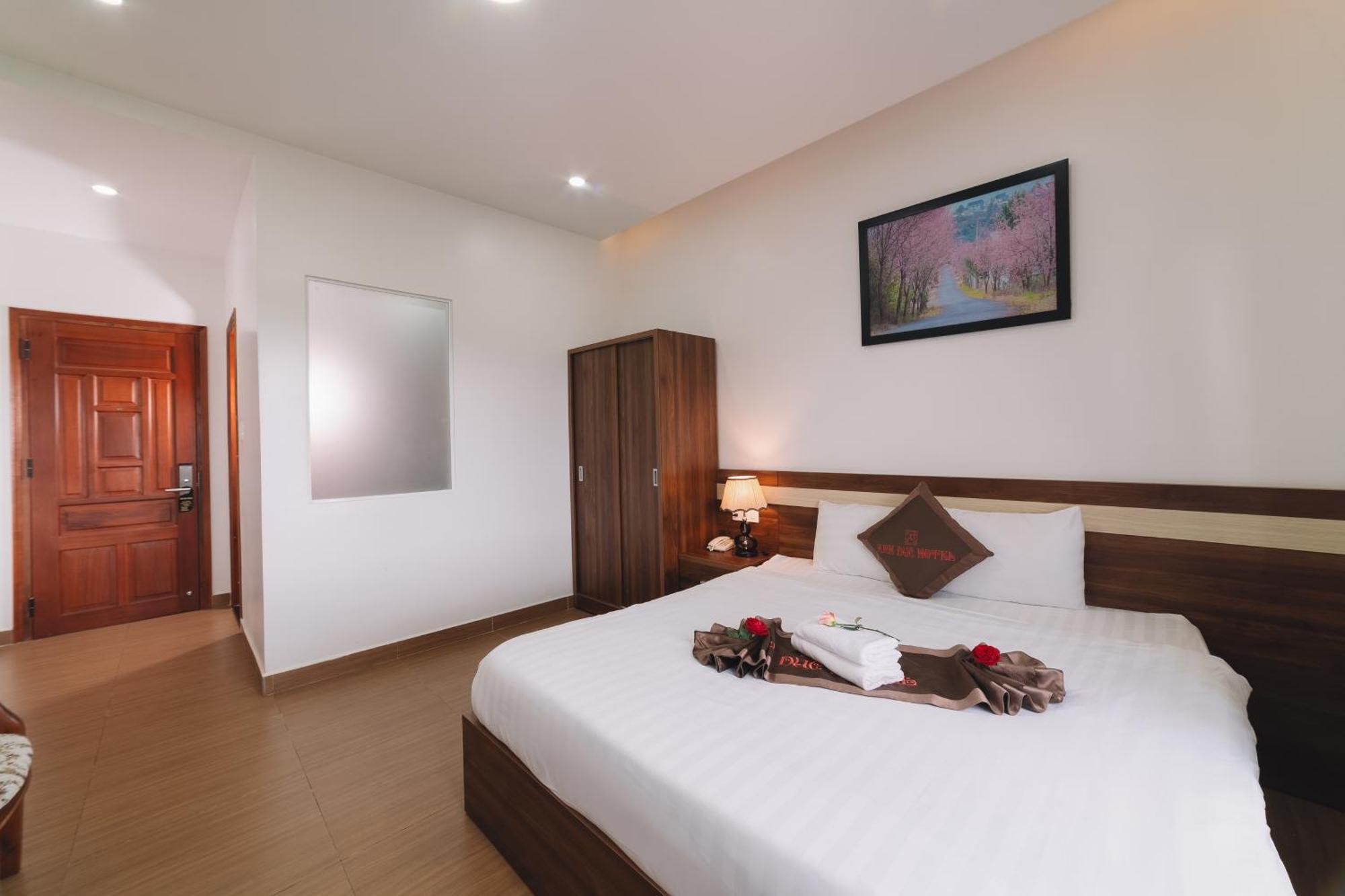 Anh Duc Hotel Da Lat City Exterior photo